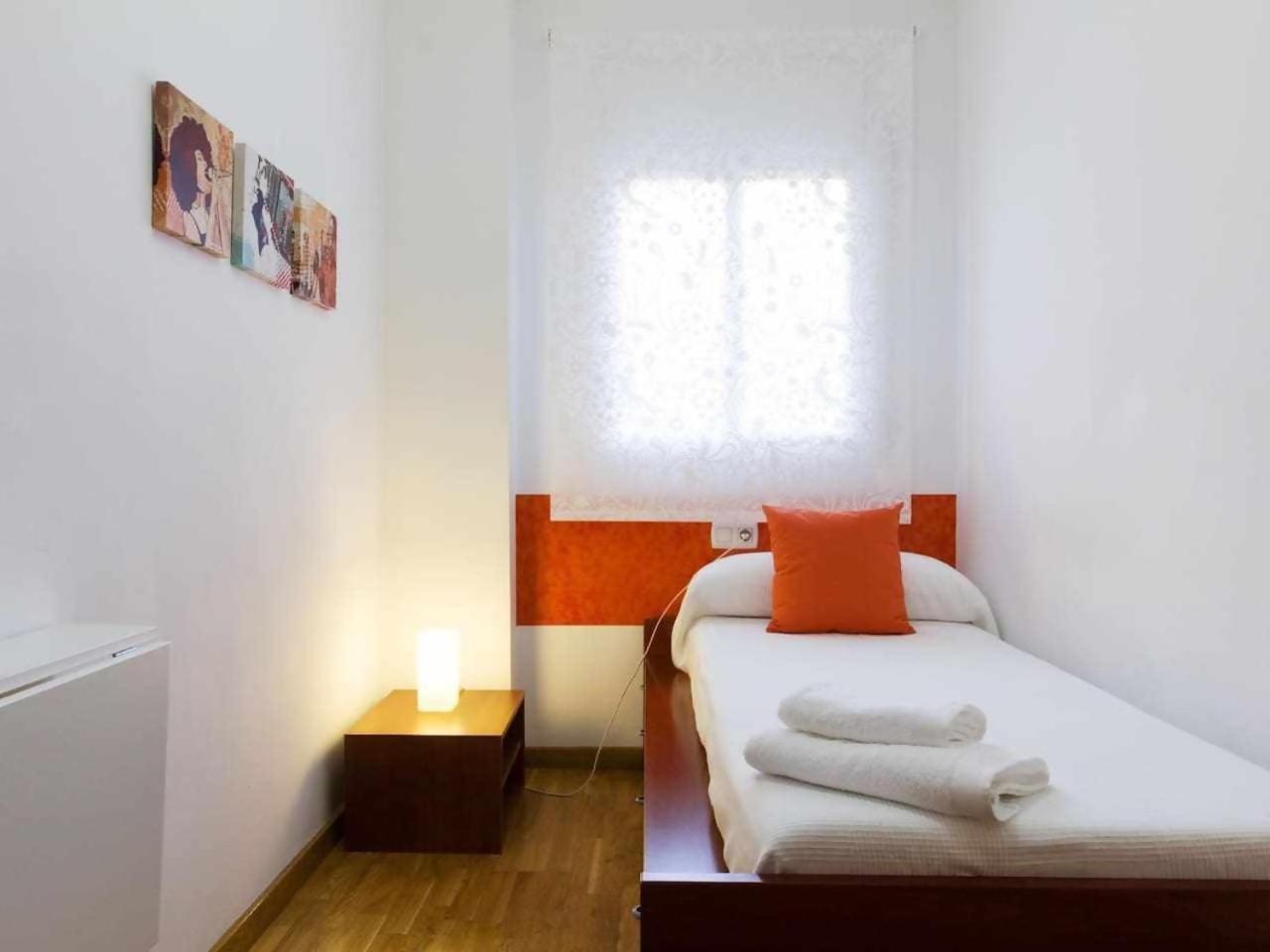 Comfortable 4 Rooms 2Bath W Balcony Барселона Екстер'єр фото