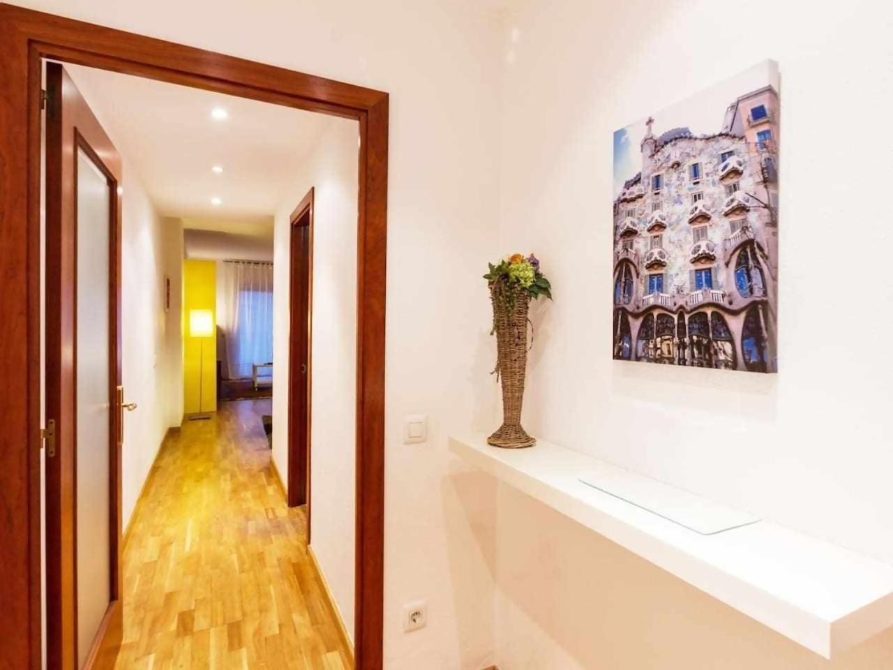 Comfortable 4 Rooms 2Bath W Balcony Барселона Екстер'єр фото